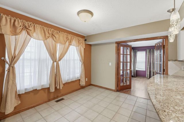 5660 Newington Drive, Hilliard, OH 43026