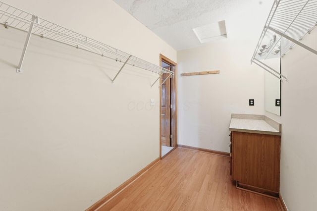 5660 Newington Drive, Hilliard, OH 43026