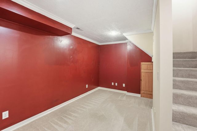 5660 Newington Drive, Hilliard, OH 43026