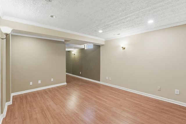 5660 Newington Drive, Hilliard, OH 43026