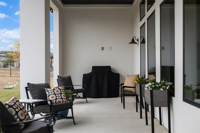 494 Prairie Clover DR, Dripping Springs, TX 78620