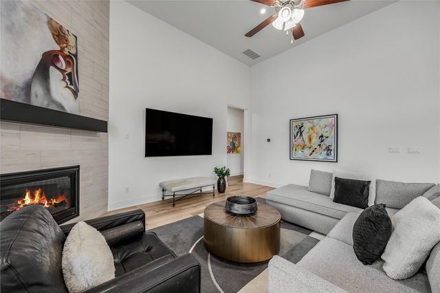 494 Prairie Clover DR, Dripping Springs, TX 78620