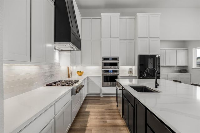 494 Prairie Clover DR, Dripping Springs, TX 78620