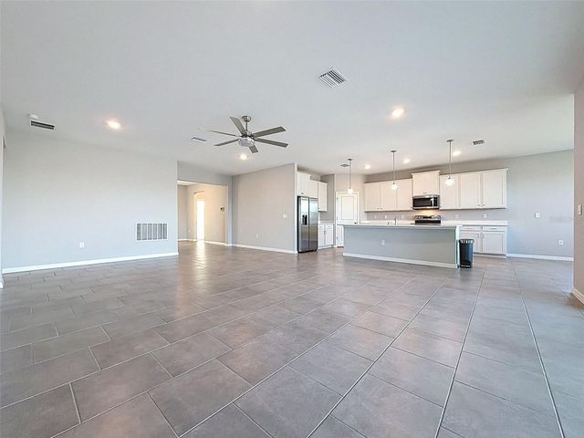 10559 BRIDGEGATE HEIGHTS LOOP, San Antonio, FL 33576