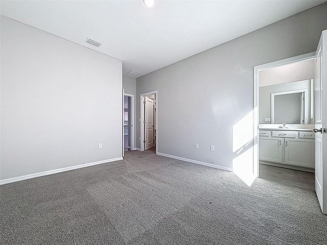 10559 BRIDGEGATE HEIGHTS LOOP, San Antonio, FL 33576