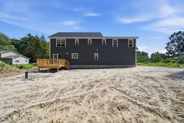 78 Gowing Road, Hudson, NH 03051