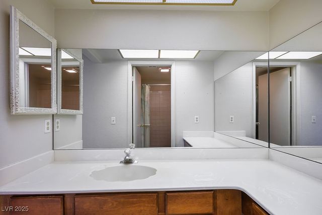 3477 Kensbrook Street, Las Vegas, NV 89121