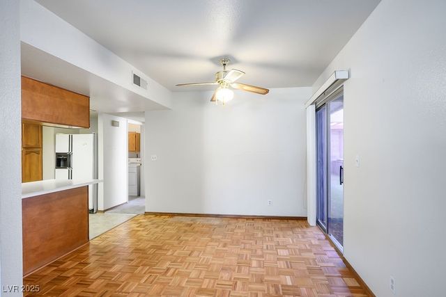 3477 Kensbrook Street, Las Vegas, NV 89121