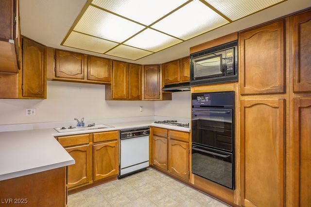 3477 Kensbrook Street, Las Vegas, NV 89121