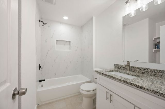 840 Edgehill Drive, Hurst, TX 76053