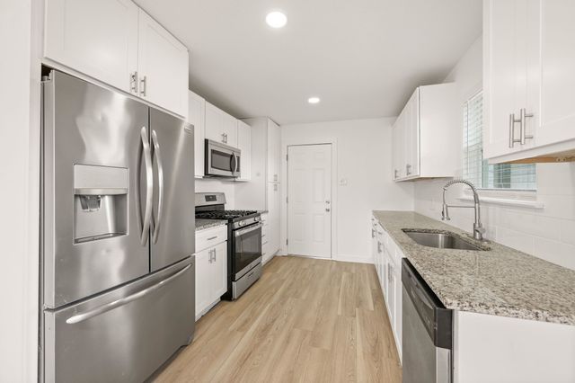 840 Edgehill Drive, Hurst, TX 76053
