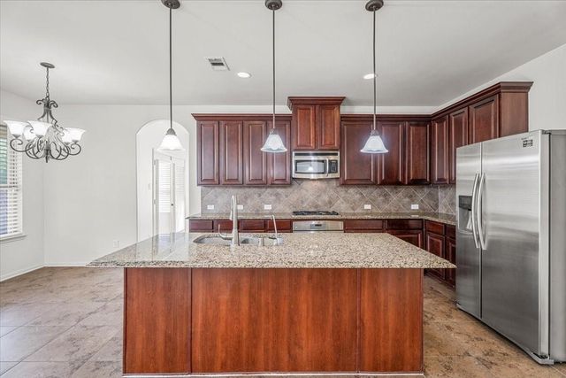 7 Canyon Wren Drive, Spring, TX 77389
