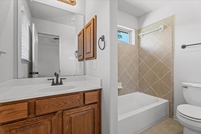 7 Canyon Wren Drive, Spring, TX 77389