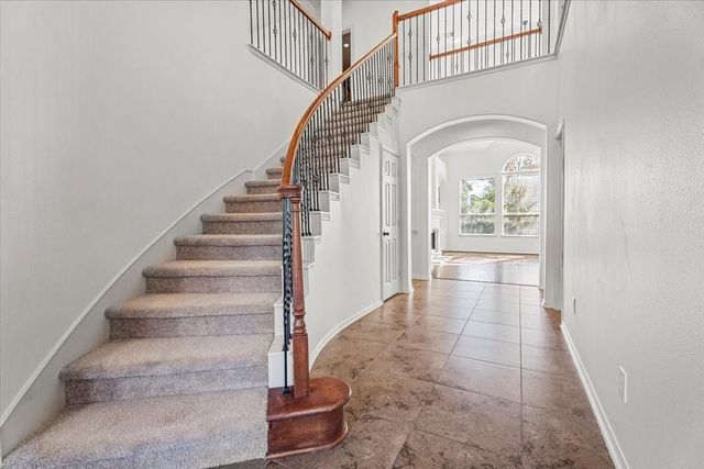 7 Canyon Wren Drive, Spring, TX 77389