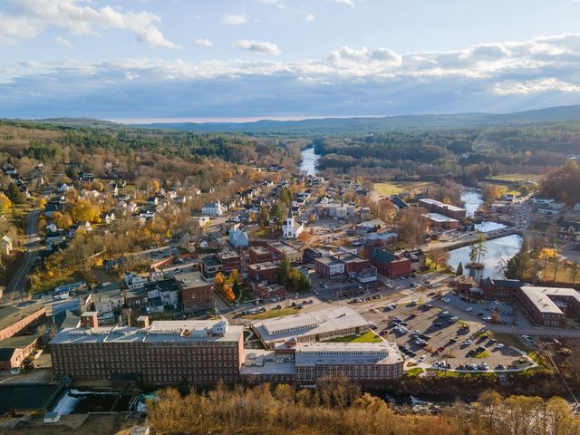 359 Central St Ste 3, Franklin, NH 03235