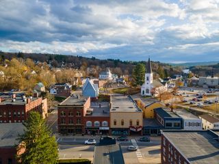 359 Central St Ste 3, Franklin, NH 03235