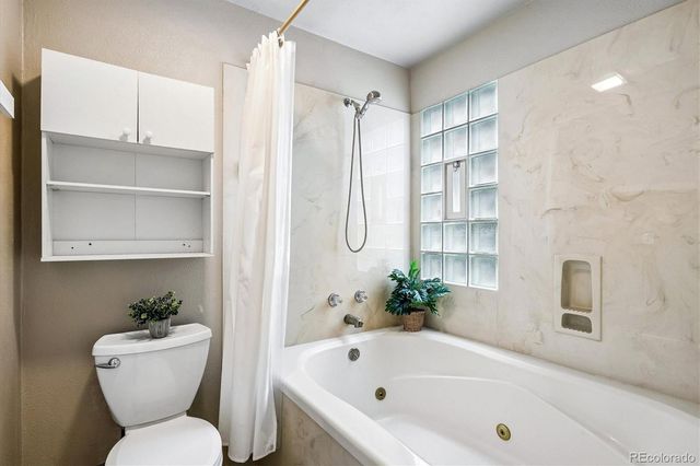 8039 S Newport Court, Centennial, CO 80112