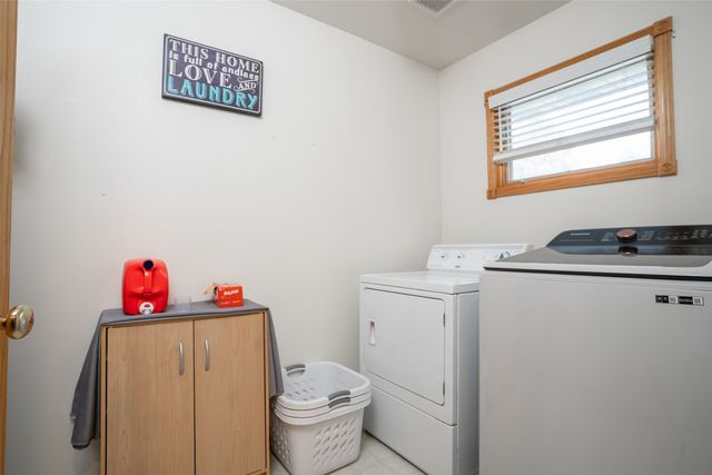 301 W Maple Street, Runnells, IA 50237