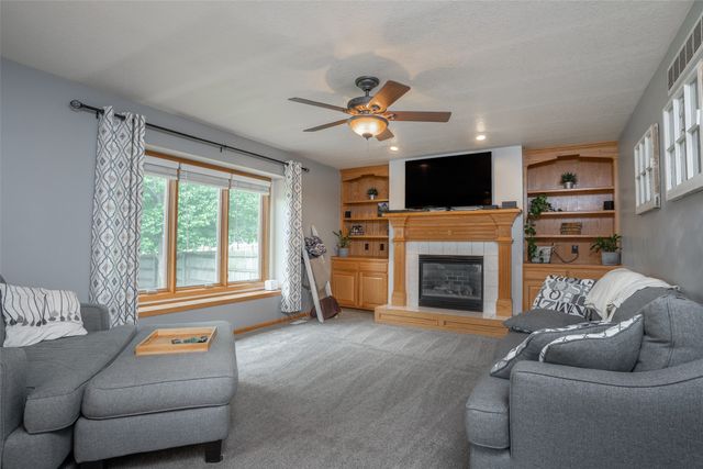 301 W Maple Street, Runnells, IA 50237