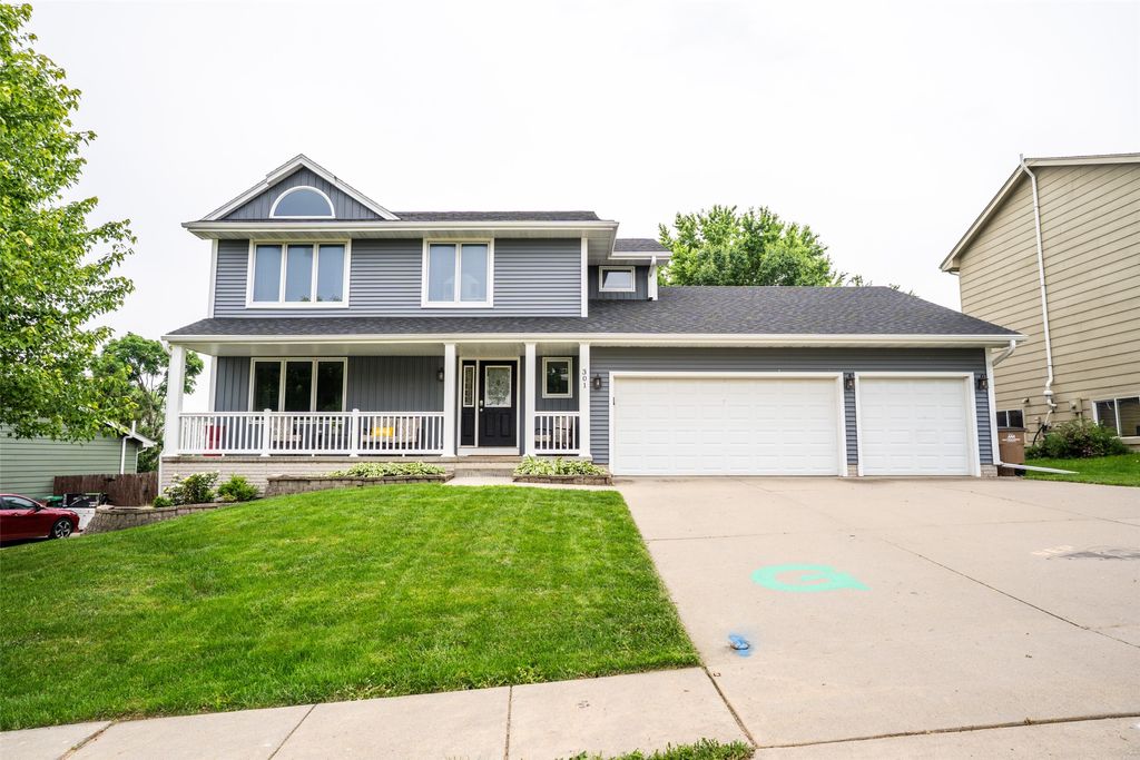 301 W Maple Street, Runnells, IA 50237