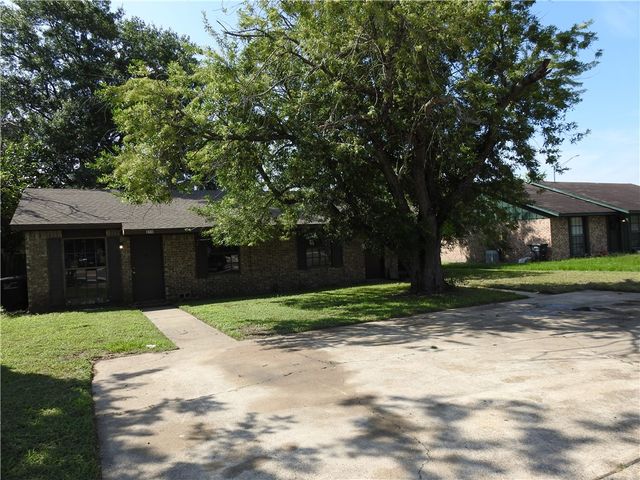208-210 Bucknell Court, College Station, TX 77840