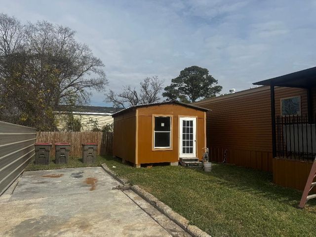 13929 Eagle Pass Street, Houston, TX 77015