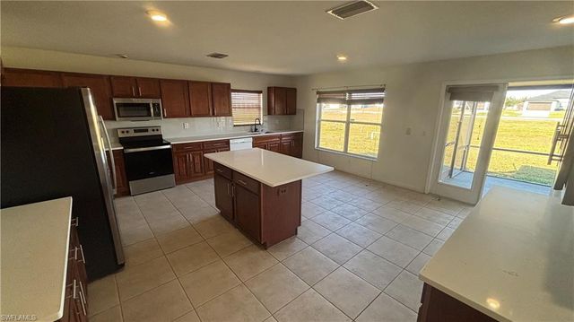 2435 NW 7th TER, Cape Coral, FL 33993