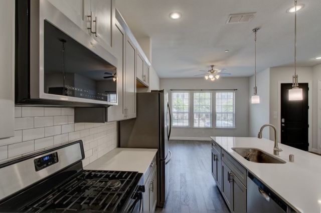 1564 Windermere Way, Farmers Branch, TX 75234