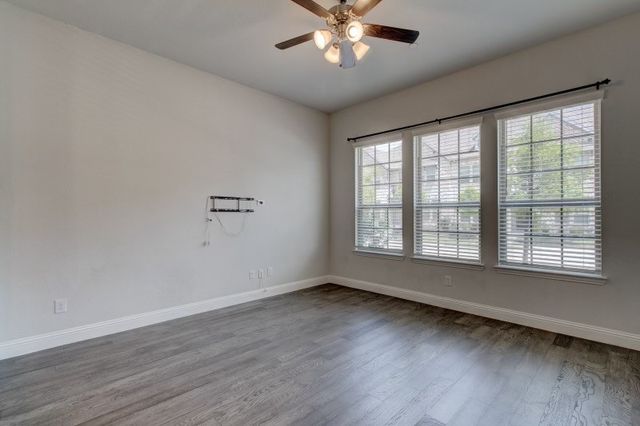 1564 Windermere Way, Farmers Branch, TX 75234