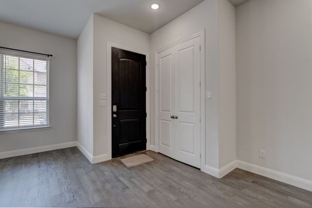 1564 Windermere Way, Farmers Branch, TX 75234