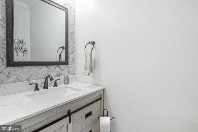 20 ROGERS PL, Blackwood, NJ 08012