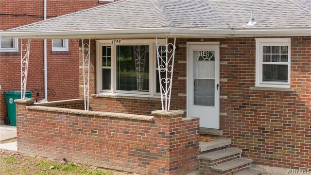 1748 Welch Avenue, Niagara Falls, NY 14303