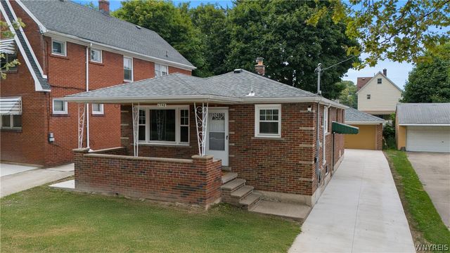 1748 Welch Avenue, Niagara Falls, NY 14303