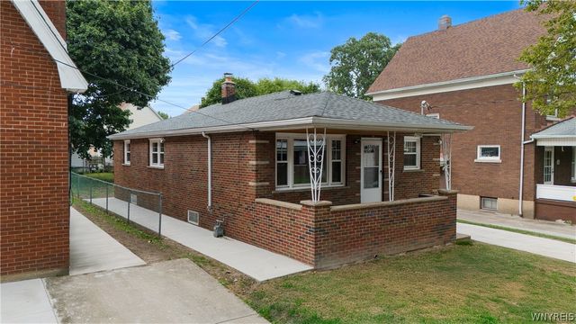1748 Welch Avenue, Niagara Falls, NY 14303