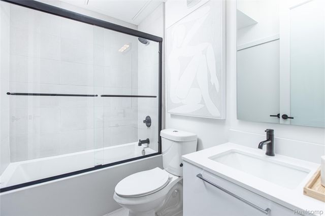 533 E Harrison Avenue 20, Royal Oak, MI 48067