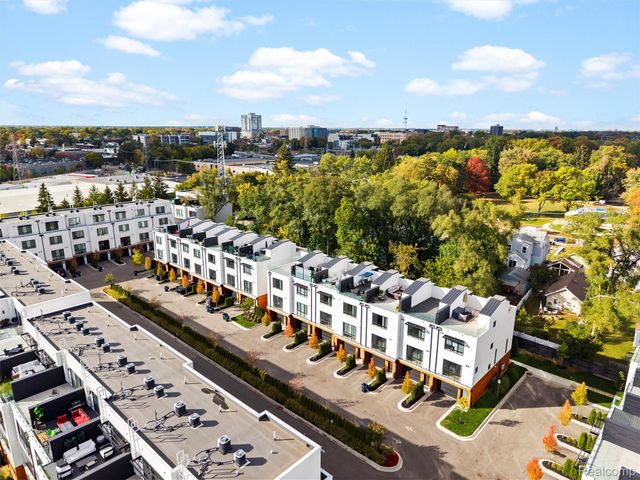 533 E Harrison Avenue 20, Royal Oak, MI 48067