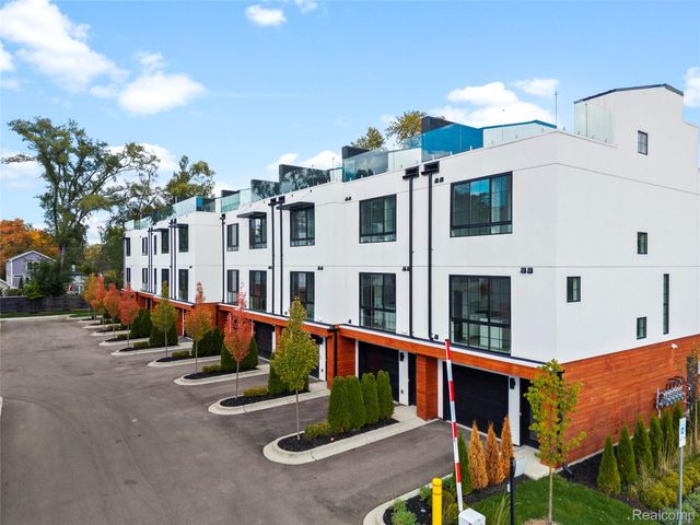 533 E Harrison Avenue 20, Royal Oak, MI 48067