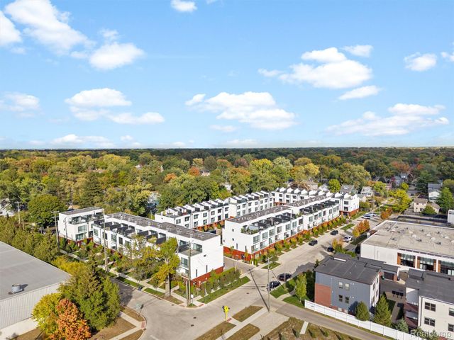 533 E Harrison Avenue 20, Royal Oak, MI 48067