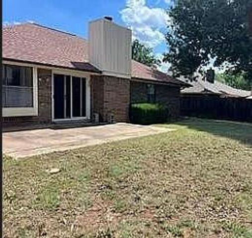 1909 Fountain View, Edmond, OK 73013