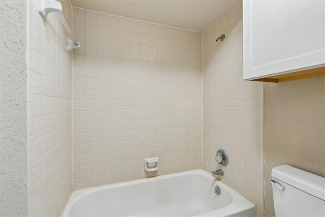 1909 Fountain View, Edmond, OK 73013