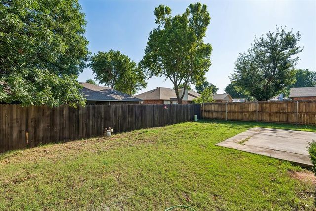 1909 Fountain View, Edmond, OK 73013