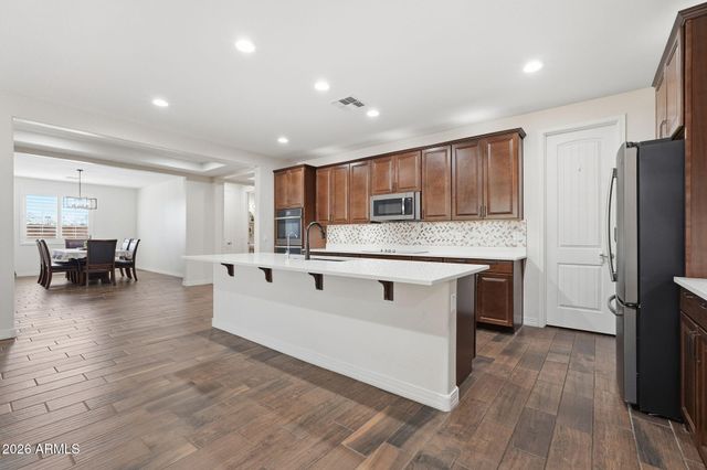 12516 W MCLELLAN Court, Glendale, AZ 85307