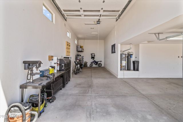 12516 W MCLELLAN Court, Glendale, AZ 85307