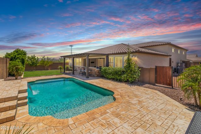 12516 W MCLELLAN Court, Glendale, AZ 85307