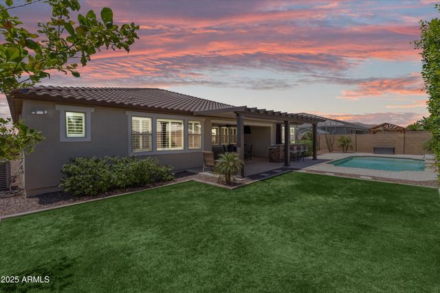 12516 W MCLELLAN Court, Glendale, AZ 85307