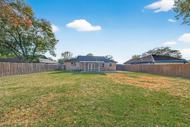 11927 Flushing Meadows Drive, Houston, TX 77089