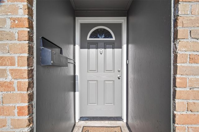 11927 Flushing Meadows Drive, Houston, TX 77089