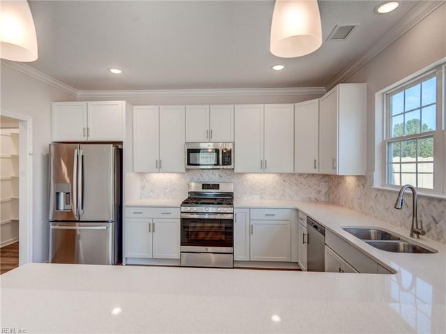 355 Middleton WAY, Chesapeake, VA 23322