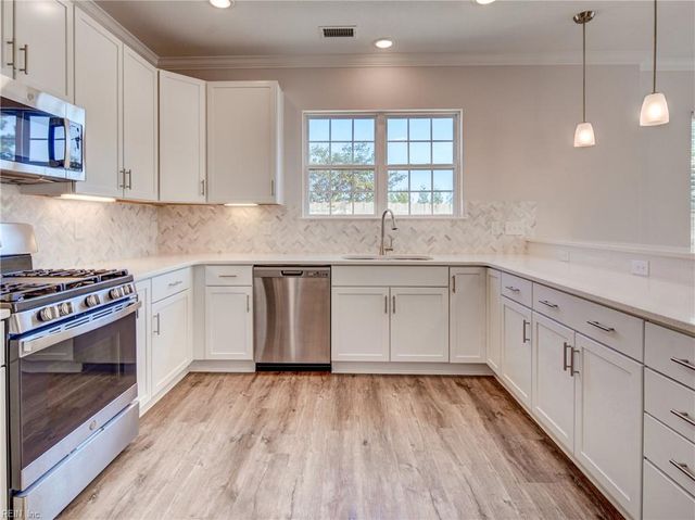 355 Middleton WAY, Chesapeake, VA 23322