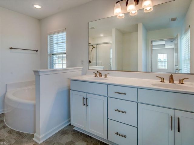 355 Middleton WAY, Chesapeake, VA 23322